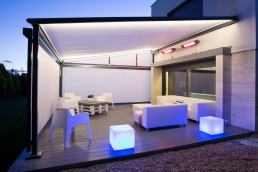 Pergola bioclimatique avec éclairage intégré